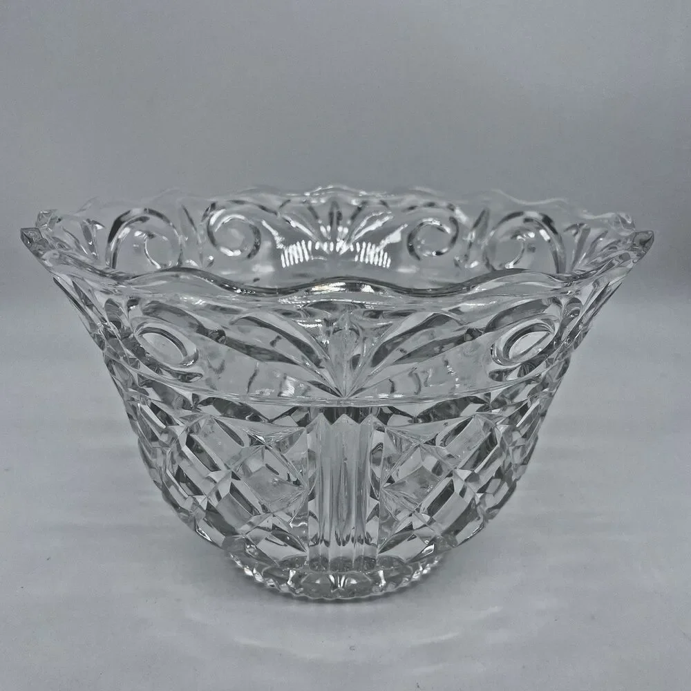 Vintage Crystal Center Piece / Candy / Serving Bowl 9